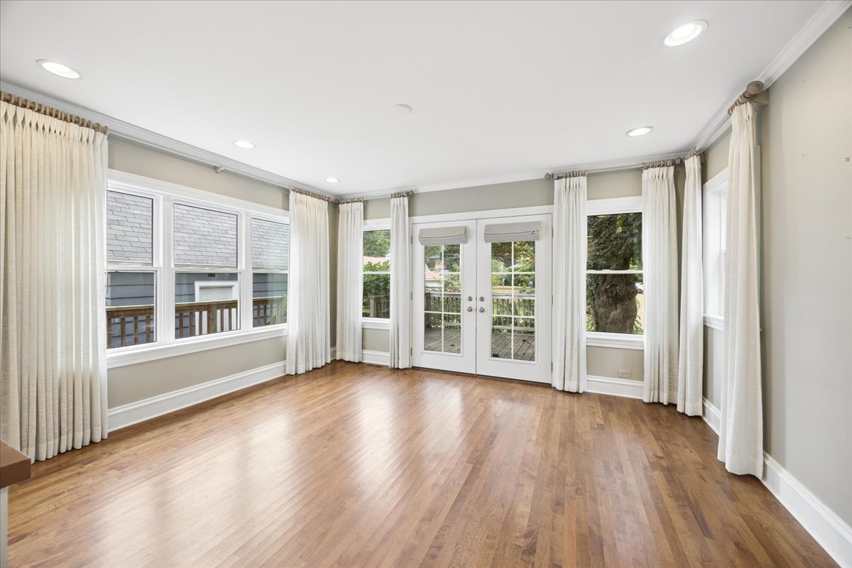 629 Franklin Avenue Property Photo 12