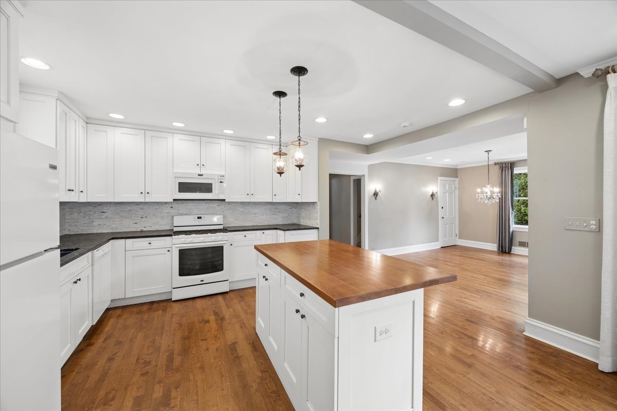629 Franklin Avenue Property Photo 15