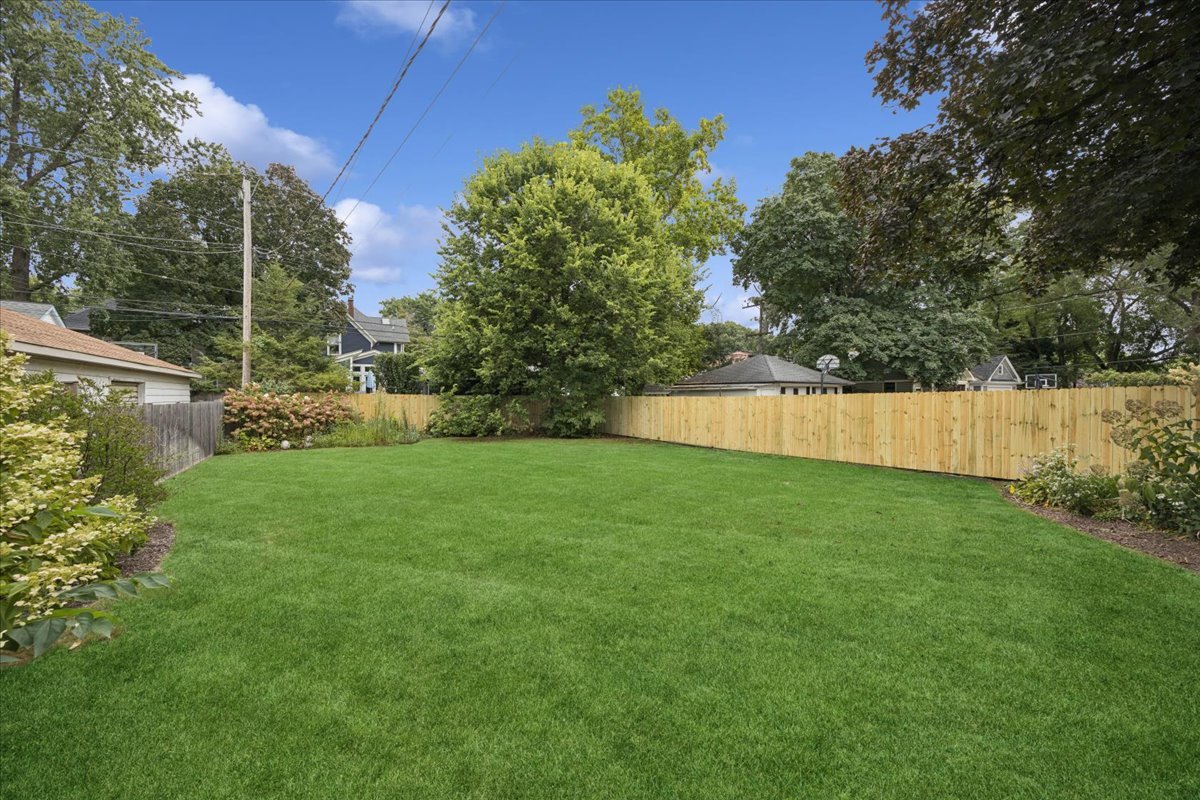 629 Franklin Avenue Property Photo 30