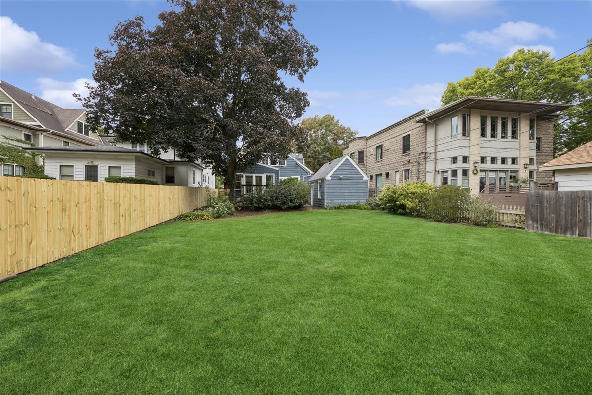 629 Franklin Avenue Property Photo 31