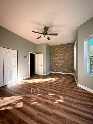 1108 E Marquette Road 207 Property Photo 11