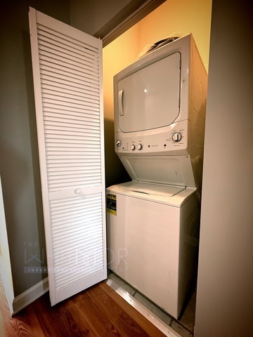 1108 E Marquette Road 207 Property Photo 12