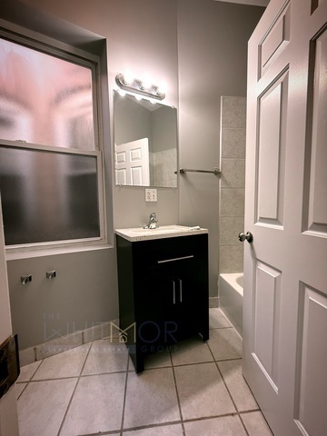 1108 E Marquette Road 207 Property Photo 13