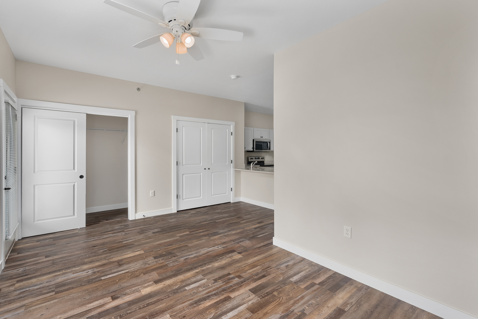 1164 Devils Glen Road 309 Property Photo 3