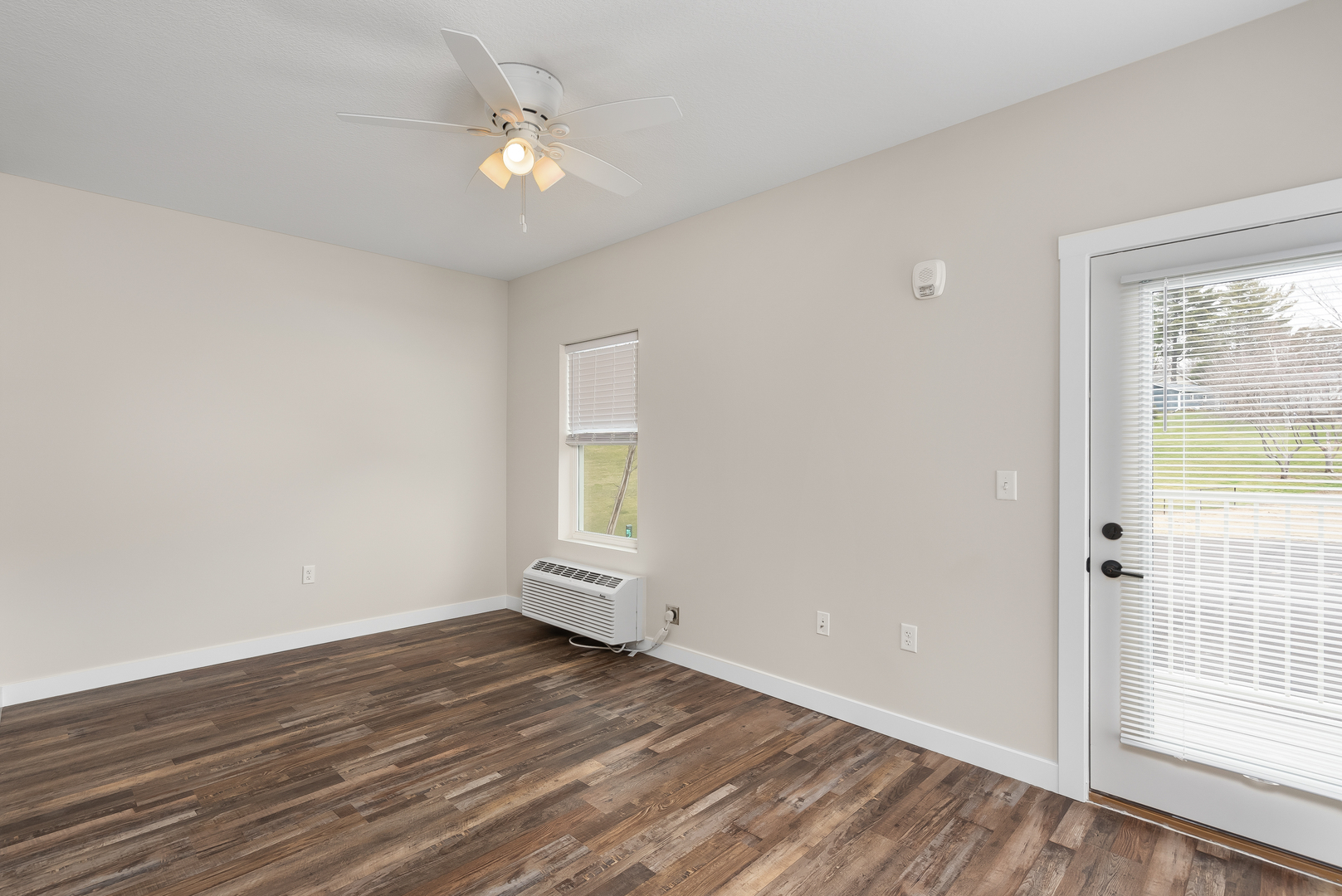 1164 Devils Glen Road 309 Property Photo 5