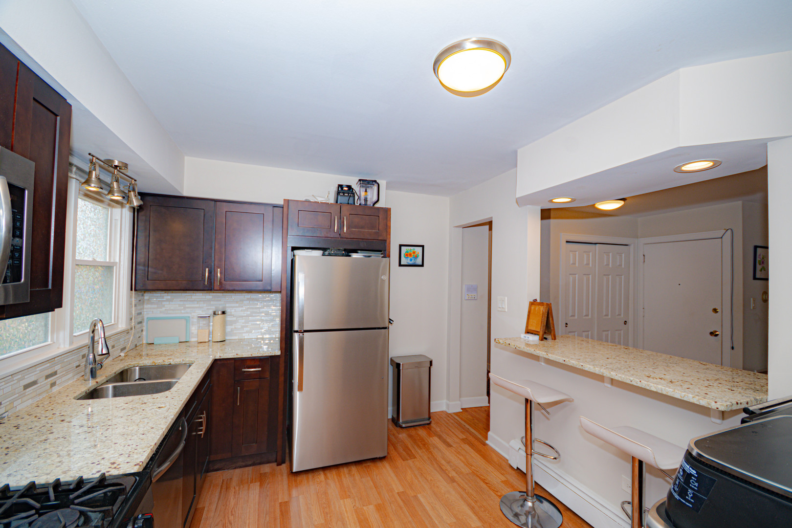 2724 W Berwyn Avenue 2b Property Photo 12