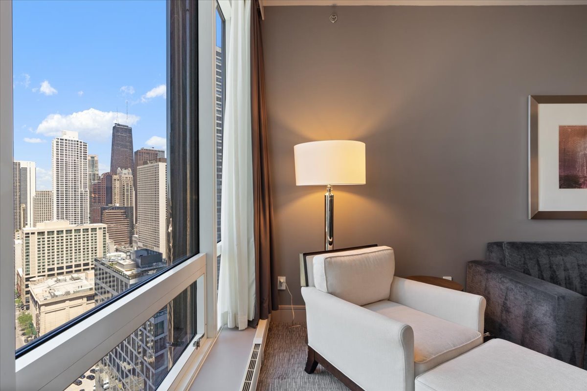 401 N Wabash Avenue 2222 Property Photo 10