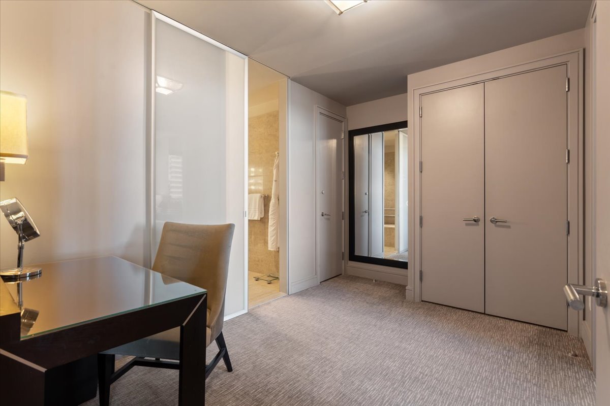 401 N Wabash Avenue 2222 Property Photo 12