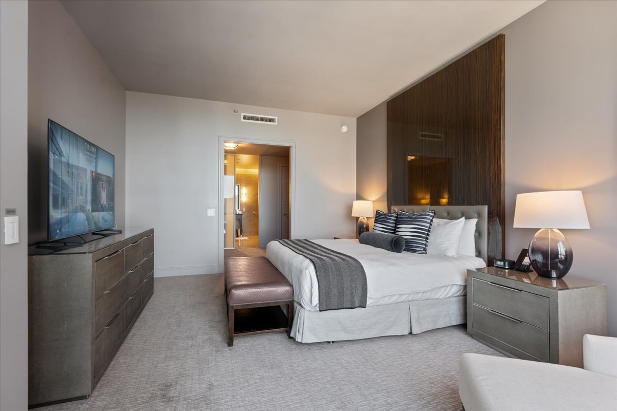 401 N Wabash Avenue 2222 Property Photo 16