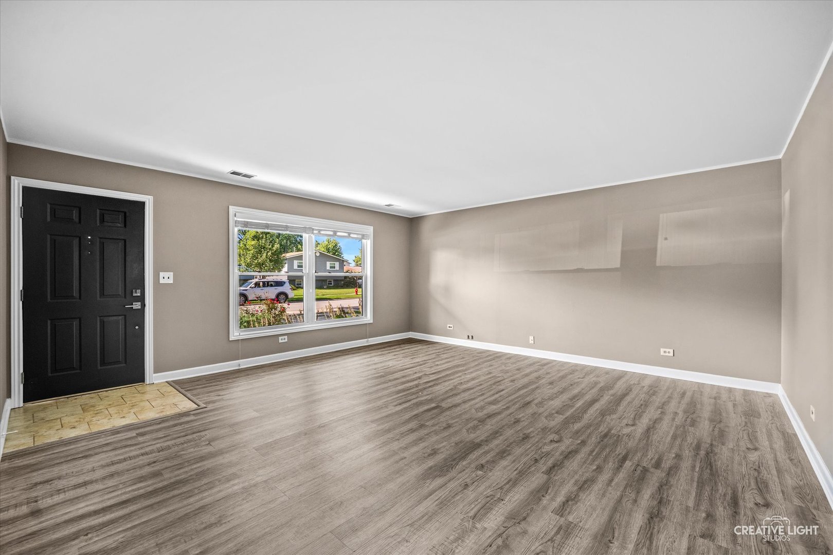 1194 Windsor Lane Property Photo 4