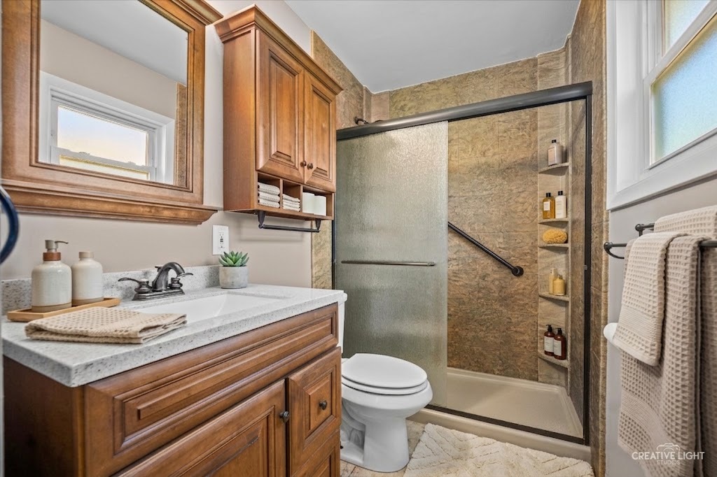 1194 Windsor Lane Property Photo 12