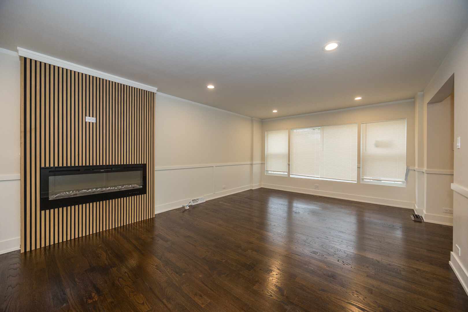 9407 S Indiana Avenue Property Photo 3