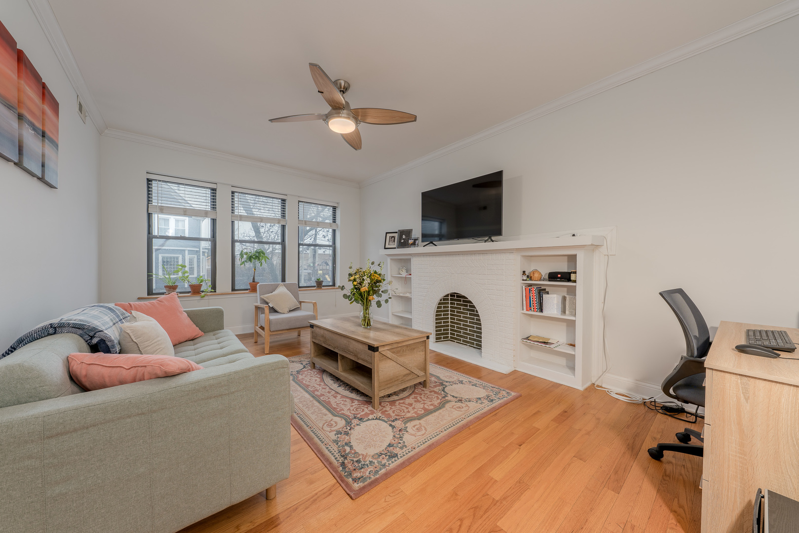 4016 N Spaulding Avenue 1 Property Photo 2
