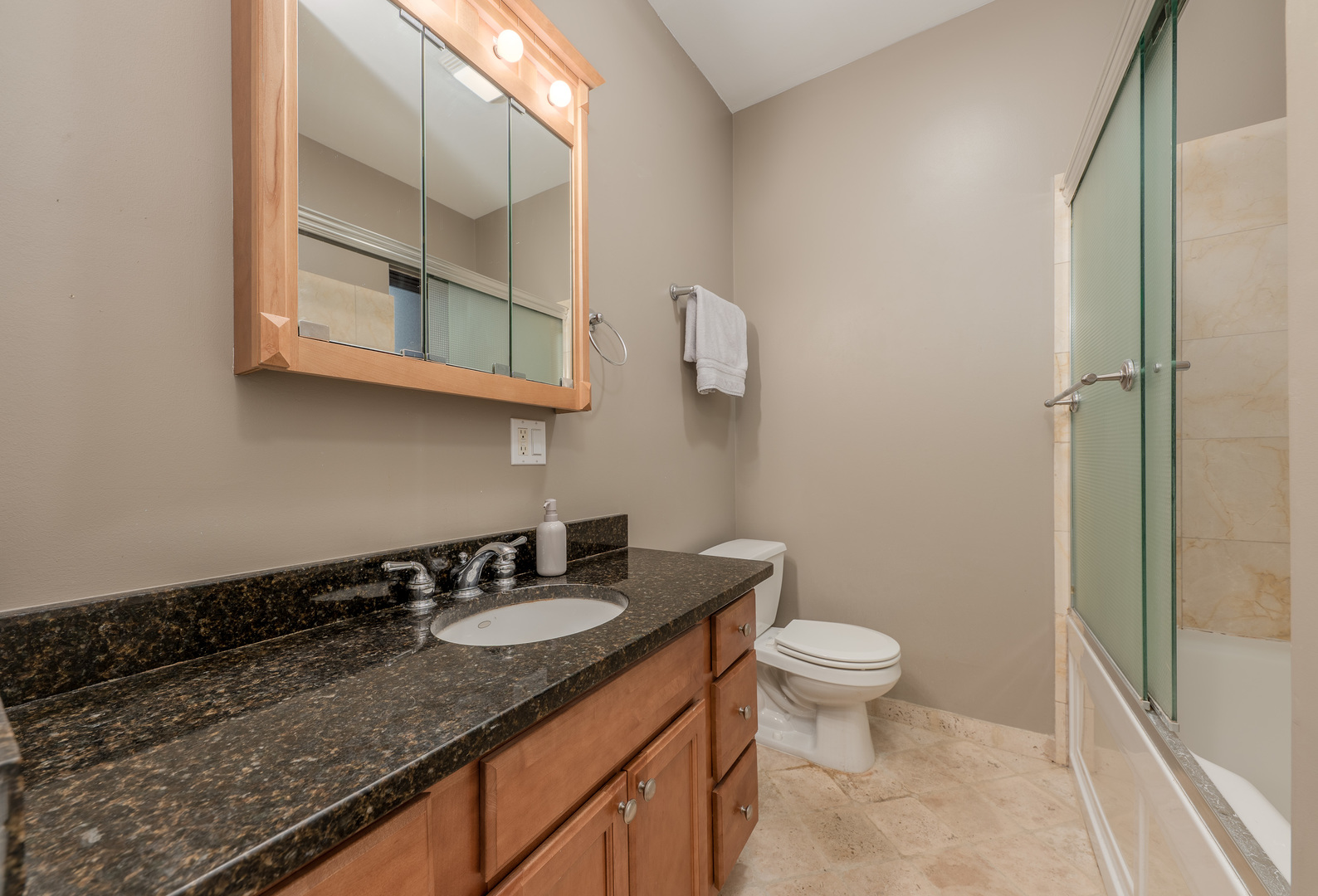 4016 N Spaulding Avenue 1 Property Photo 7
