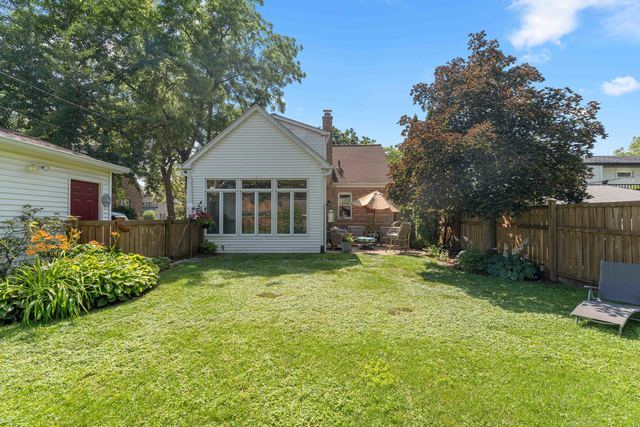 725 N County Line Road Property Photo 22