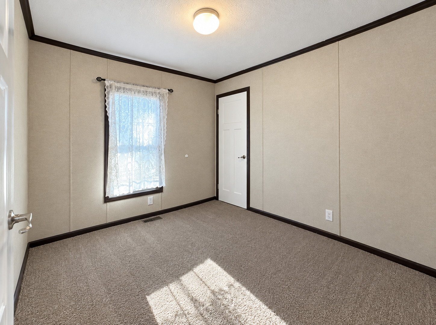 250 Sandalwood Street Property Photo 13