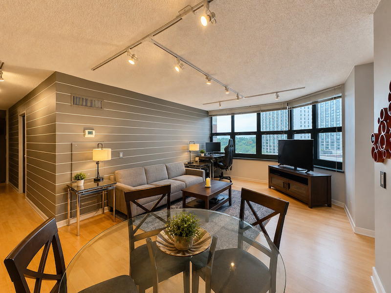 3660 N Lake Shore Drive 713 Property Photo 4
