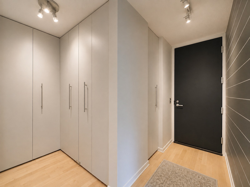 3660 N Lake Shore Drive 713 Property Photo 11