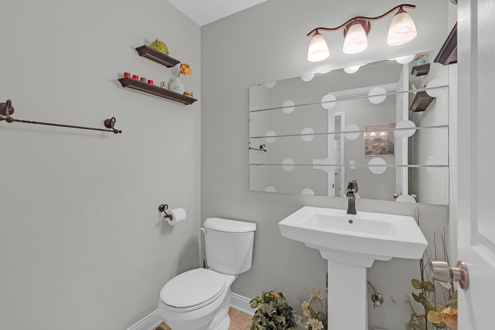 585 Marseilles Circle Property Photo 12