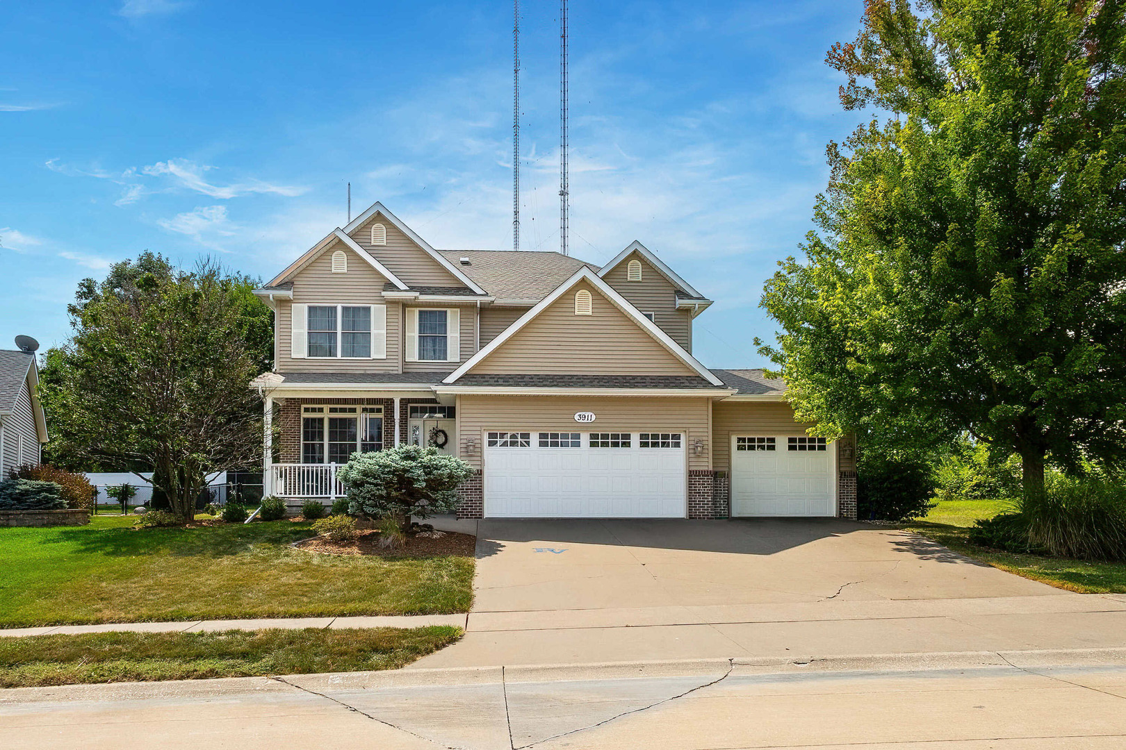 3911 Sparrow Court Property Photo 1