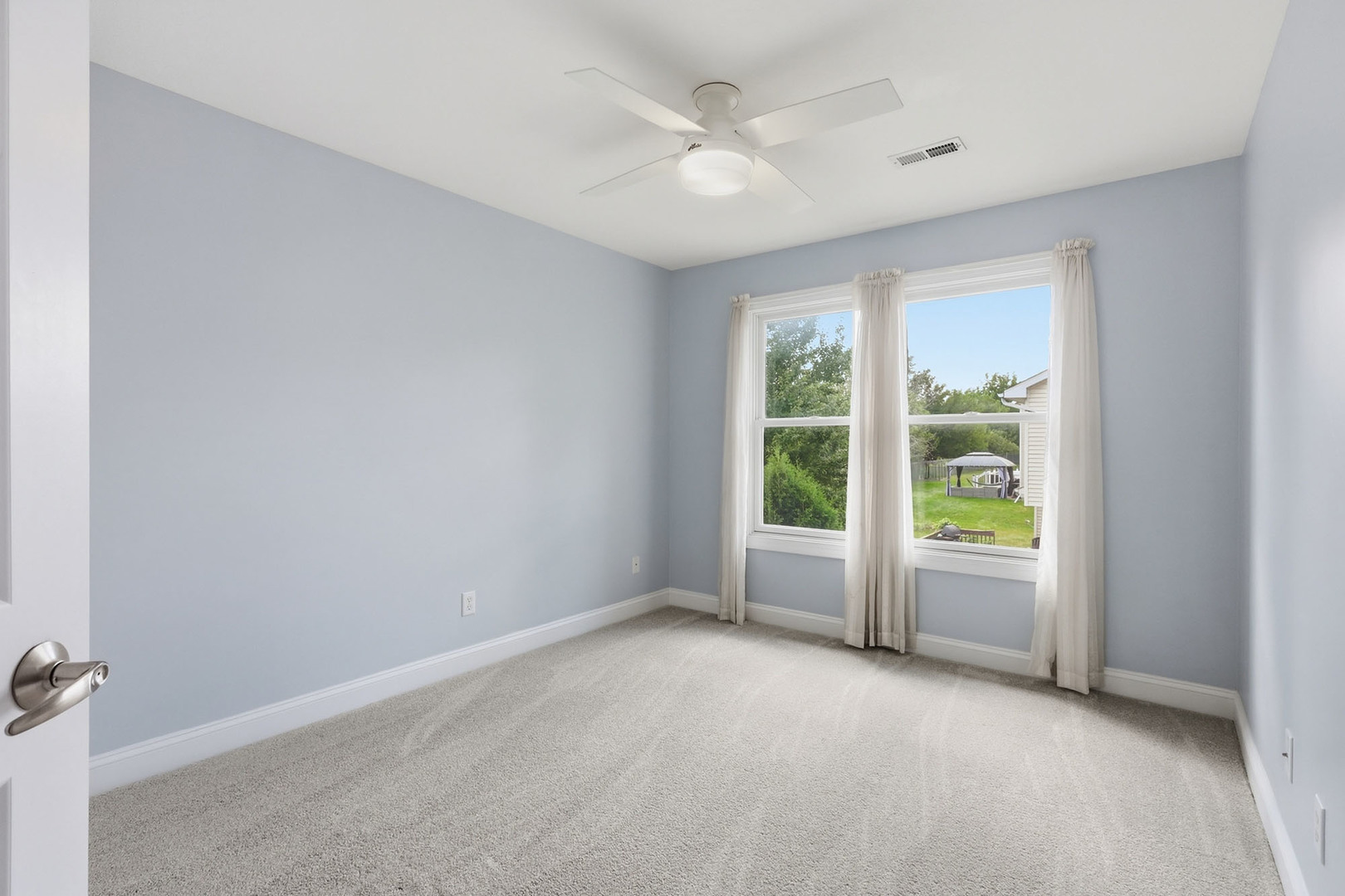 3911 Sparrow Court Property Photo 32