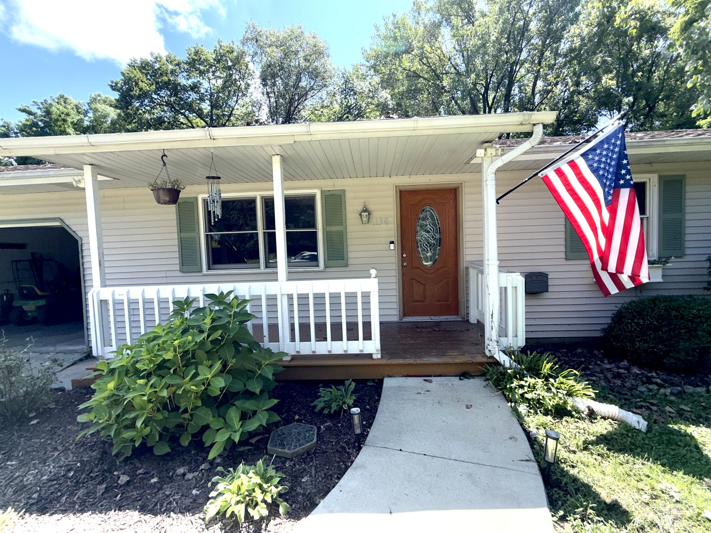 1130 Lincoln Avenue Property Photo 3