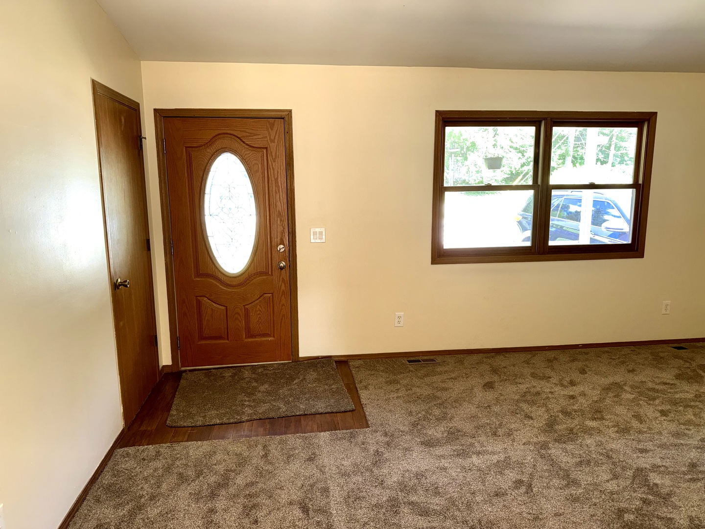 1130 Lincoln Avenue Property Photo 5