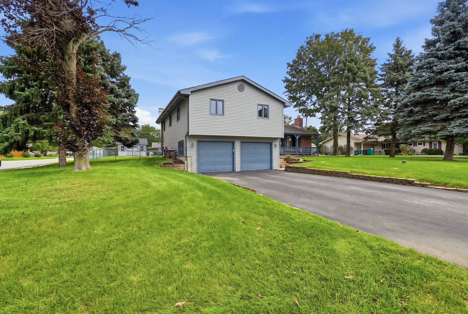 16123 S Peerless Drive Property Photo 2
