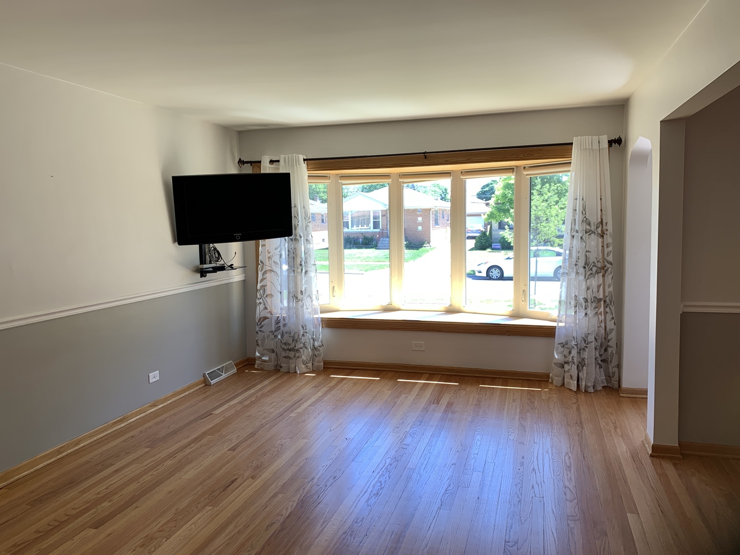 4420 N Opal Avenue Property Photo 3