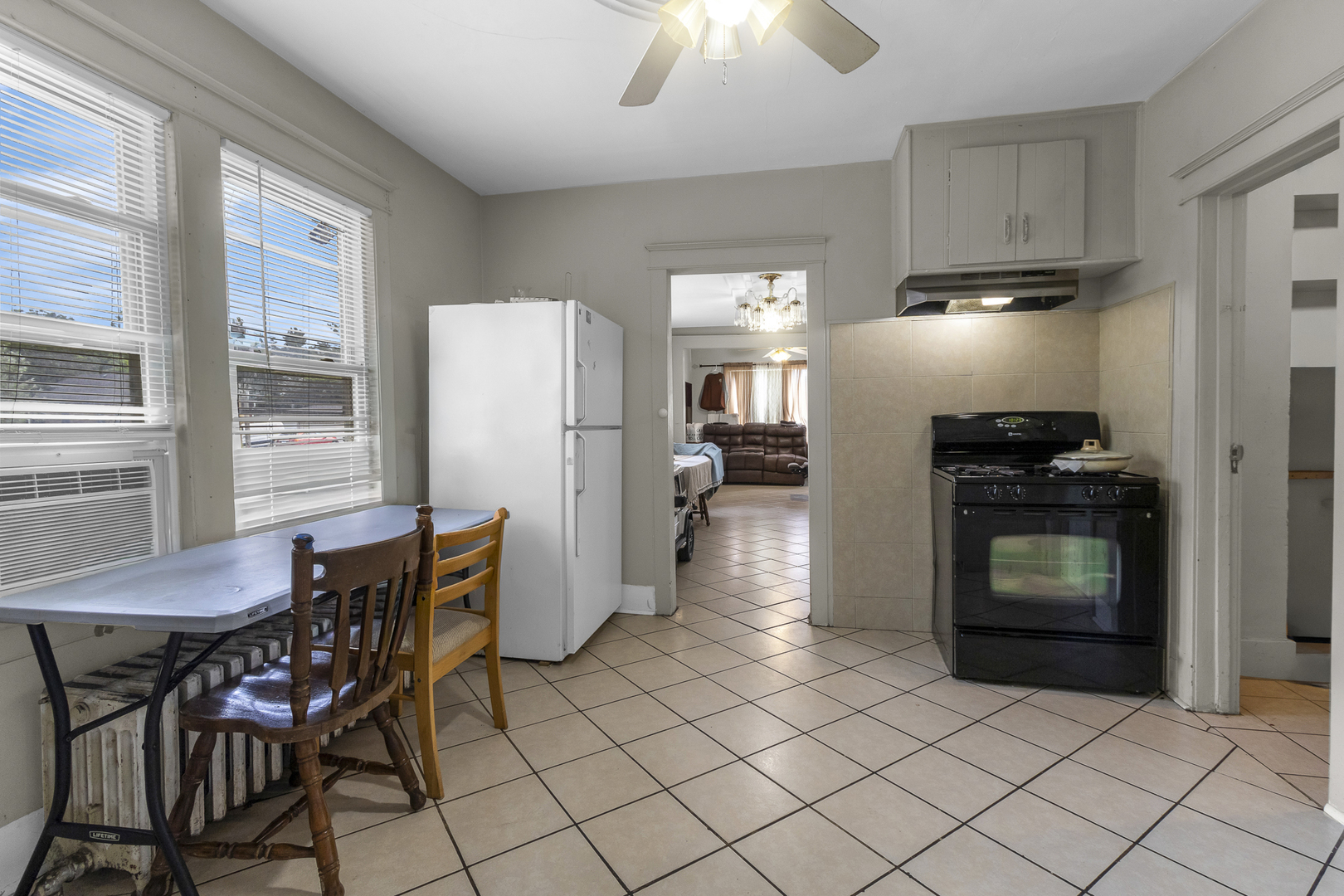 528 E 156th Street Property Photo 10