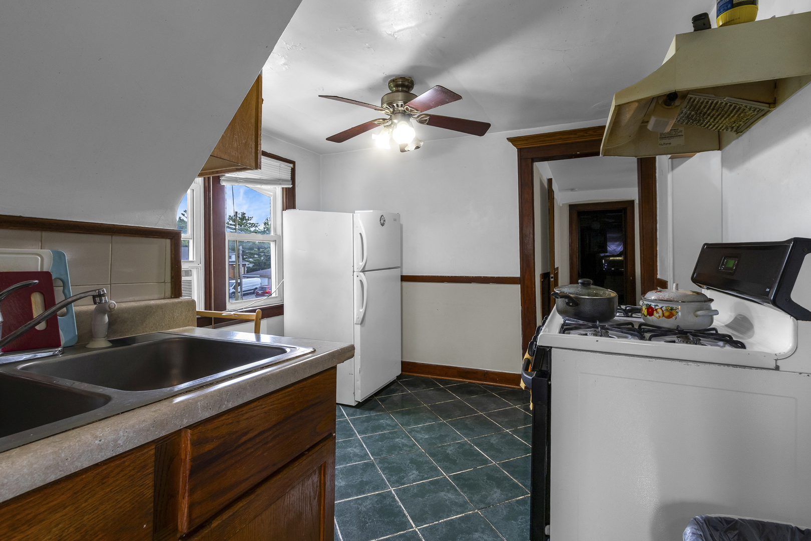 528 E 156th Street Property Photo 15