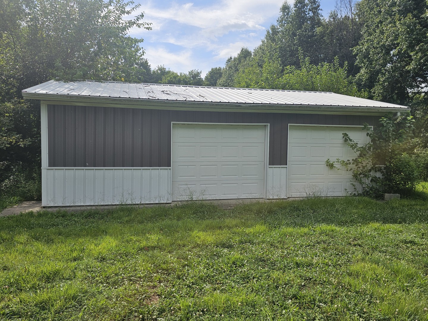 9429 N Depot Street Property Photo 5