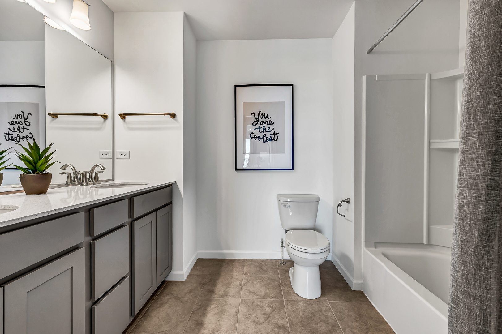 2806 Mia Road Property Photo 13