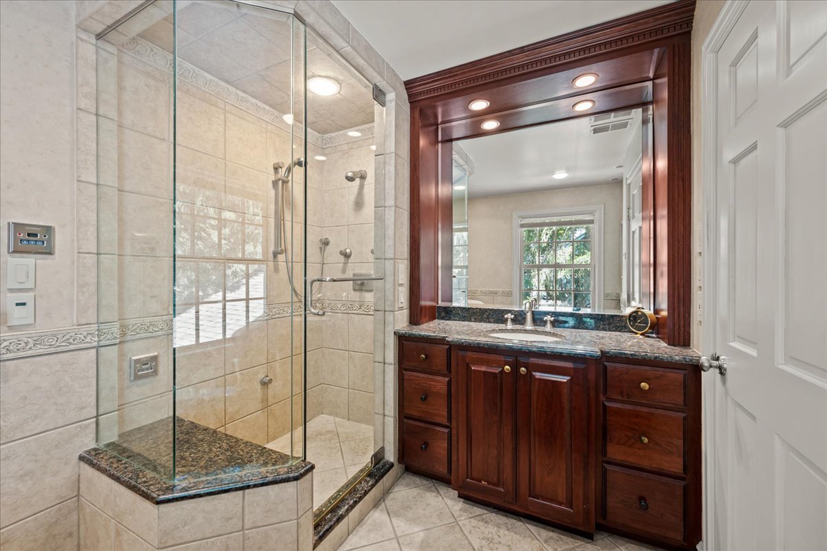 251 Oakland Drive Property Photo 20
