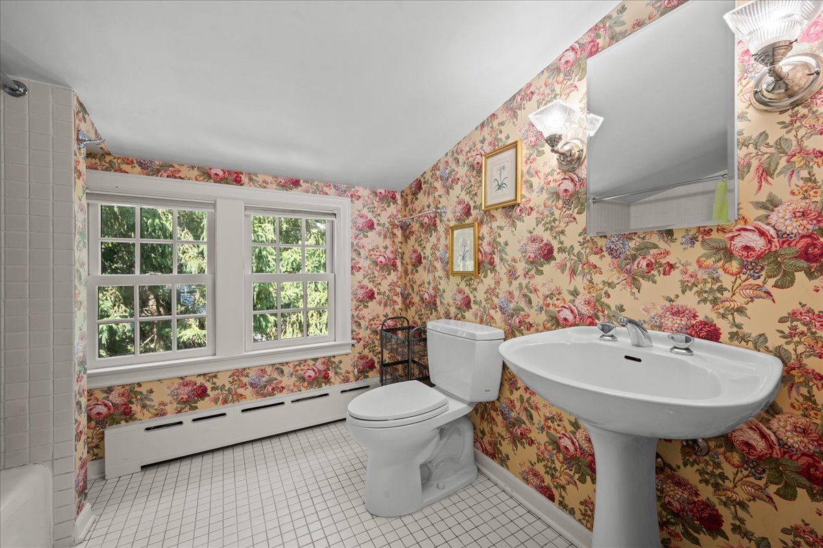 251 Oakland Drive Property Photo 28