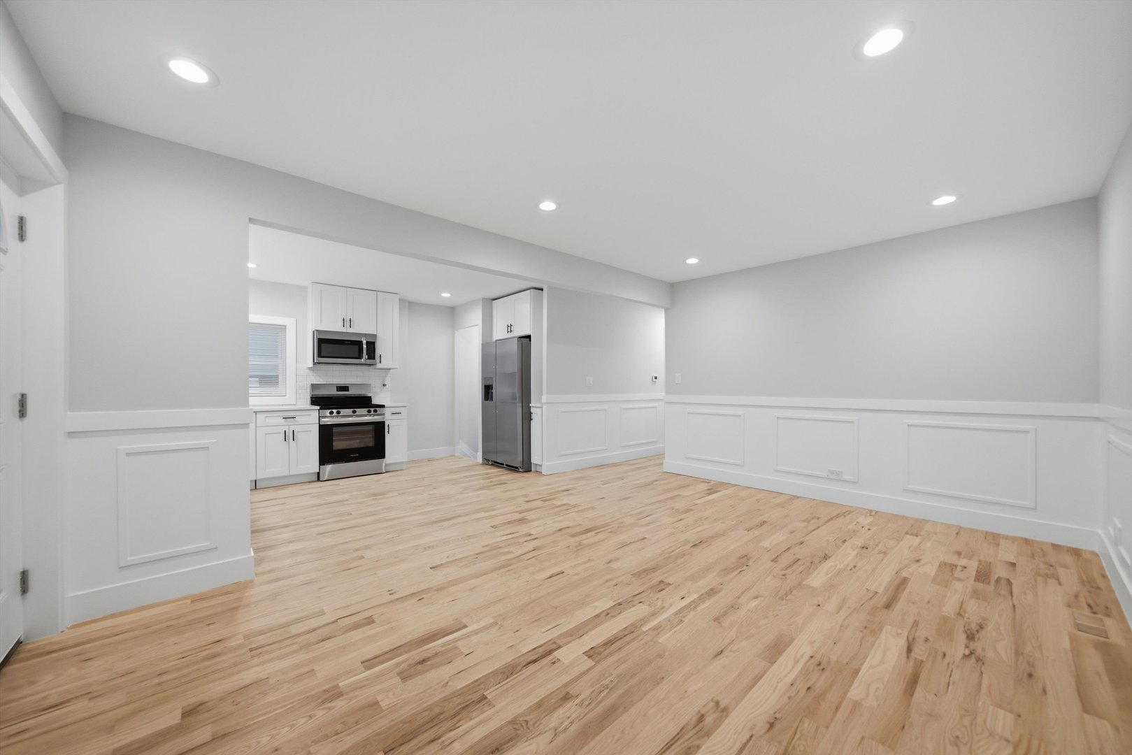1327 S Wolf Road Property Photo 4