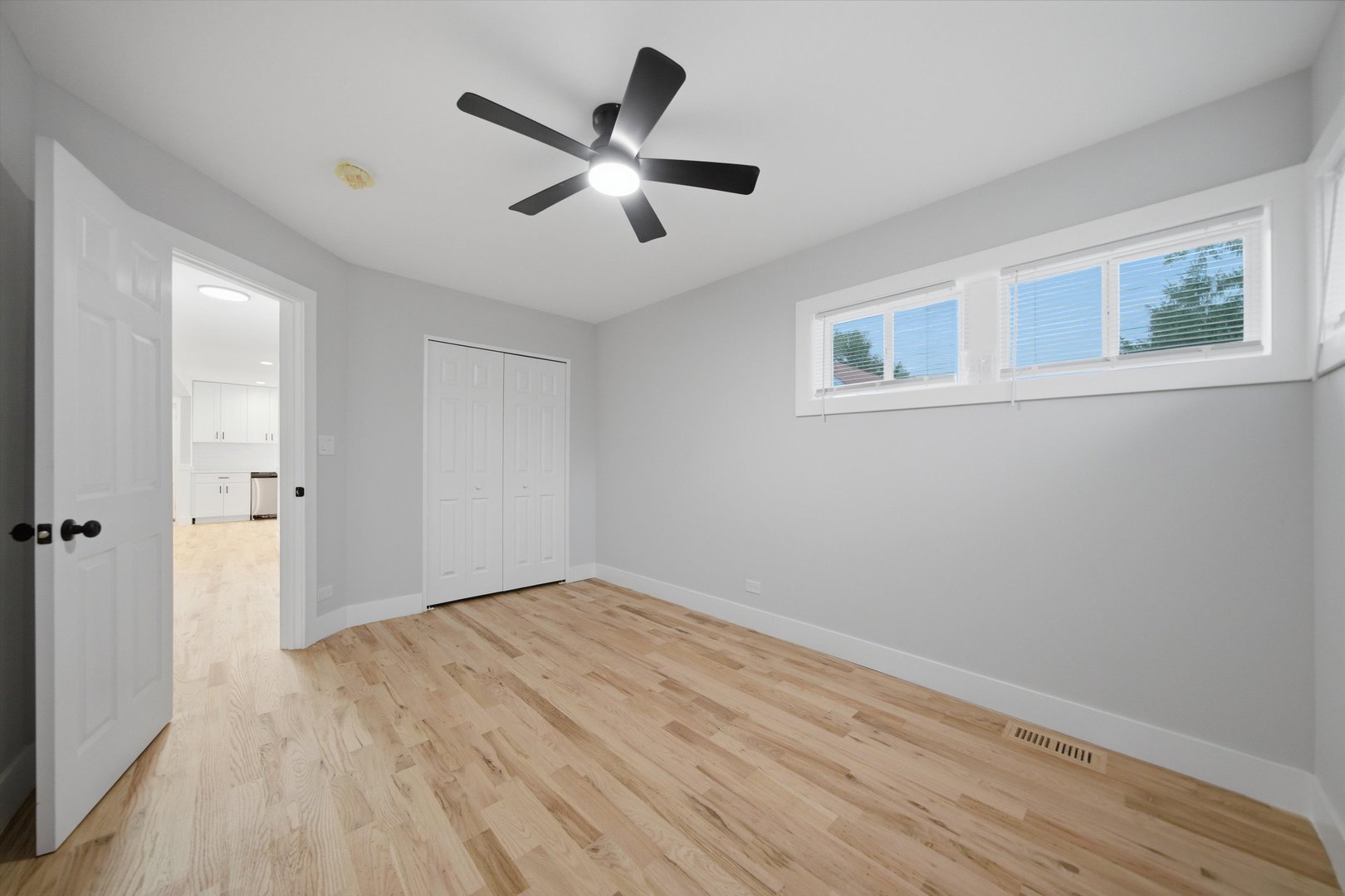 1327 S Wolf Road Property Photo 15