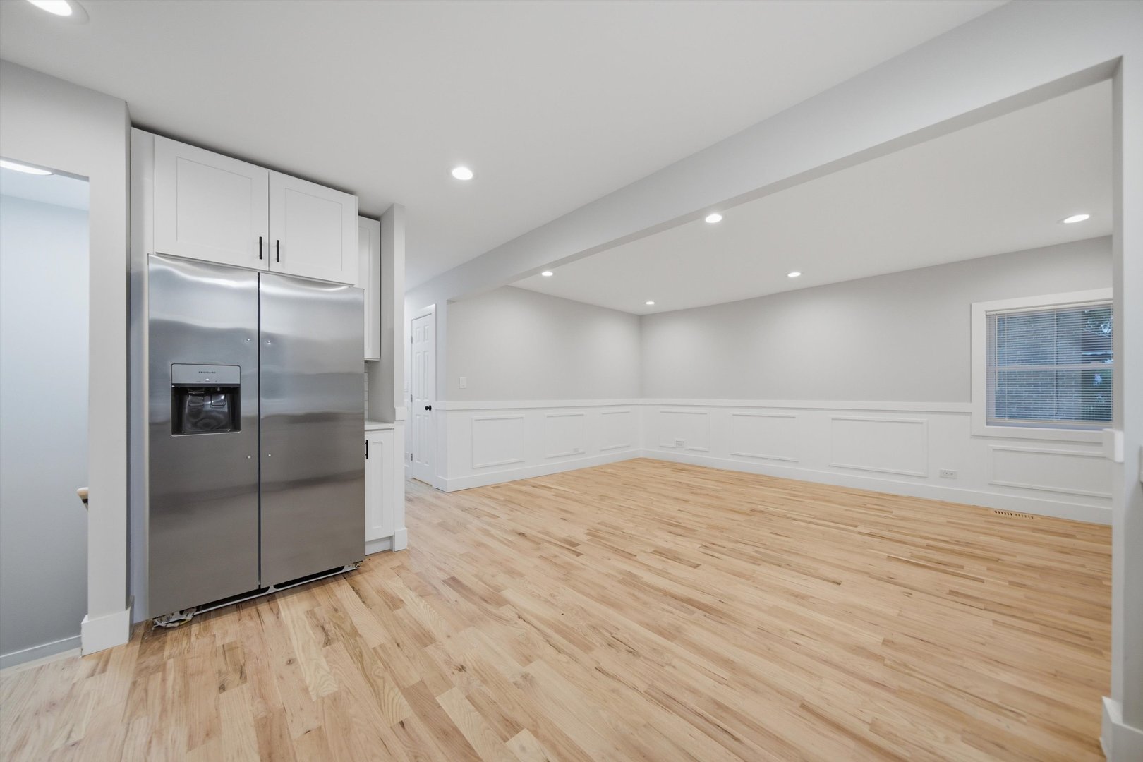 1327 S Wolf Road Property Photo 16