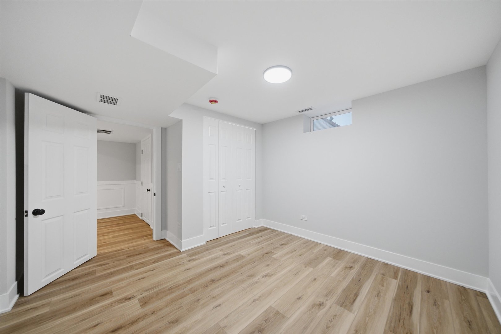 1327 S Wolf Road Property Photo 18