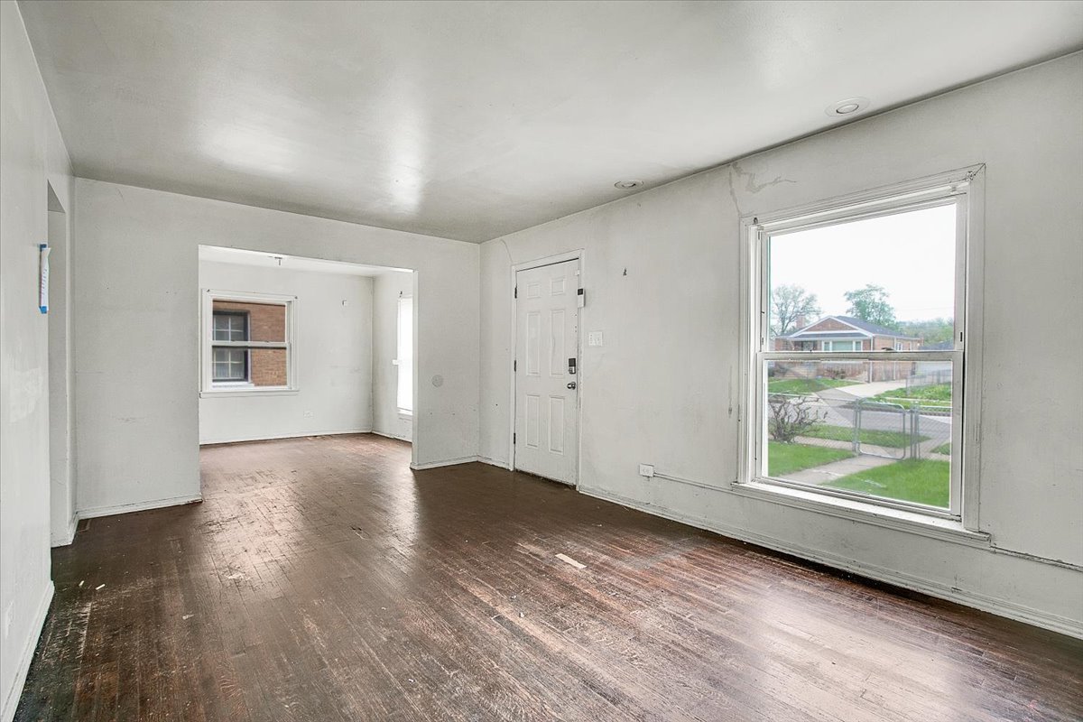12908 S Wallace Street Property Photo 5
