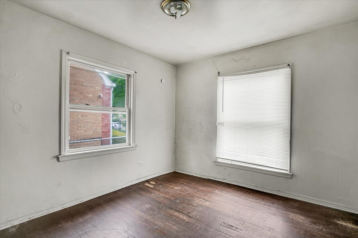 12908 S Wallace Street Property Photo 6
