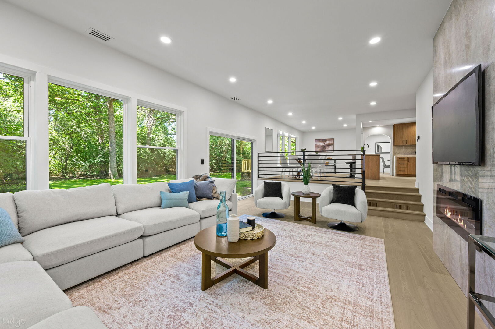 1848 Balsam Road Property Photo 14