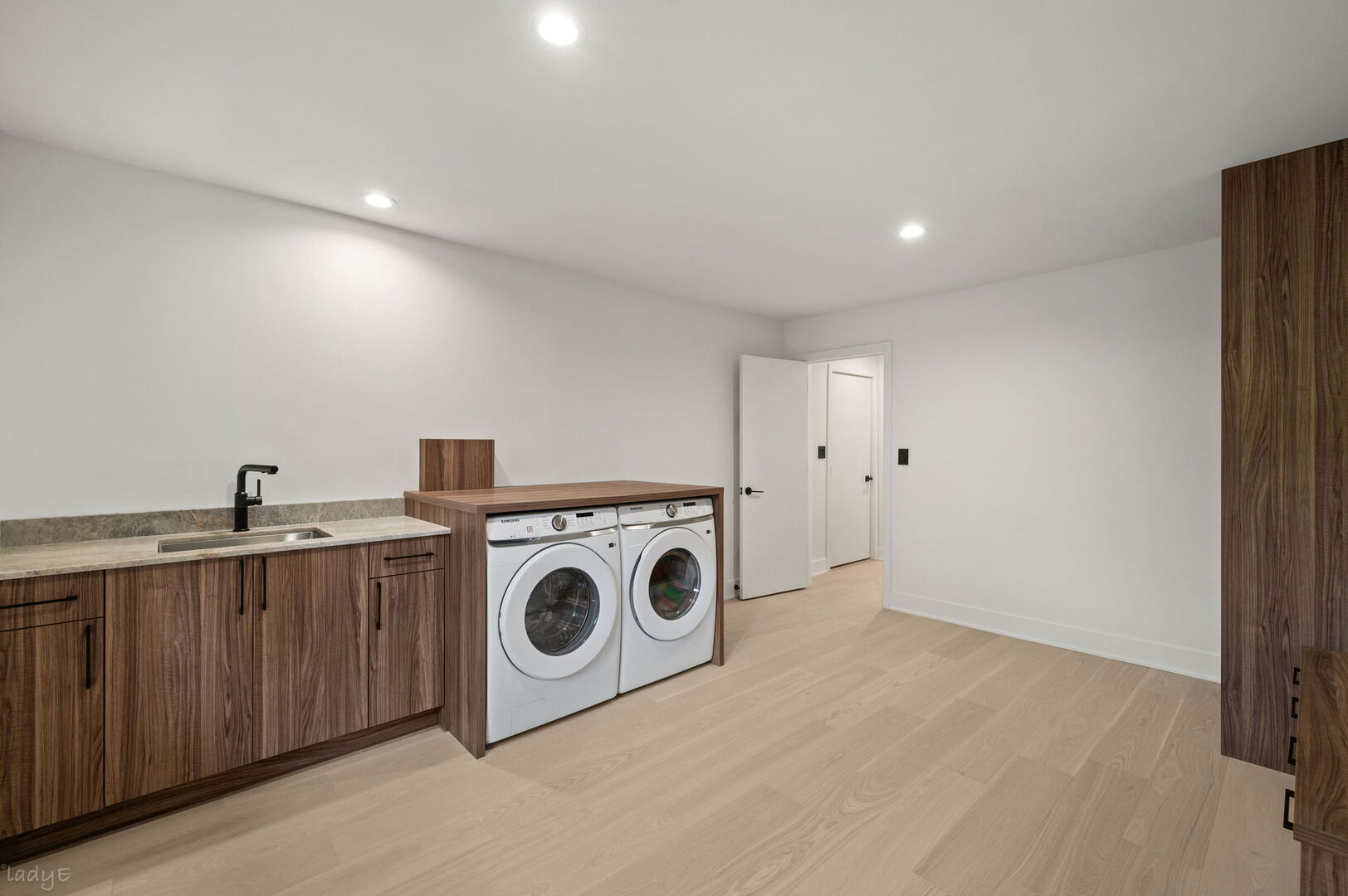 1848 Balsam Road Property Photo 27