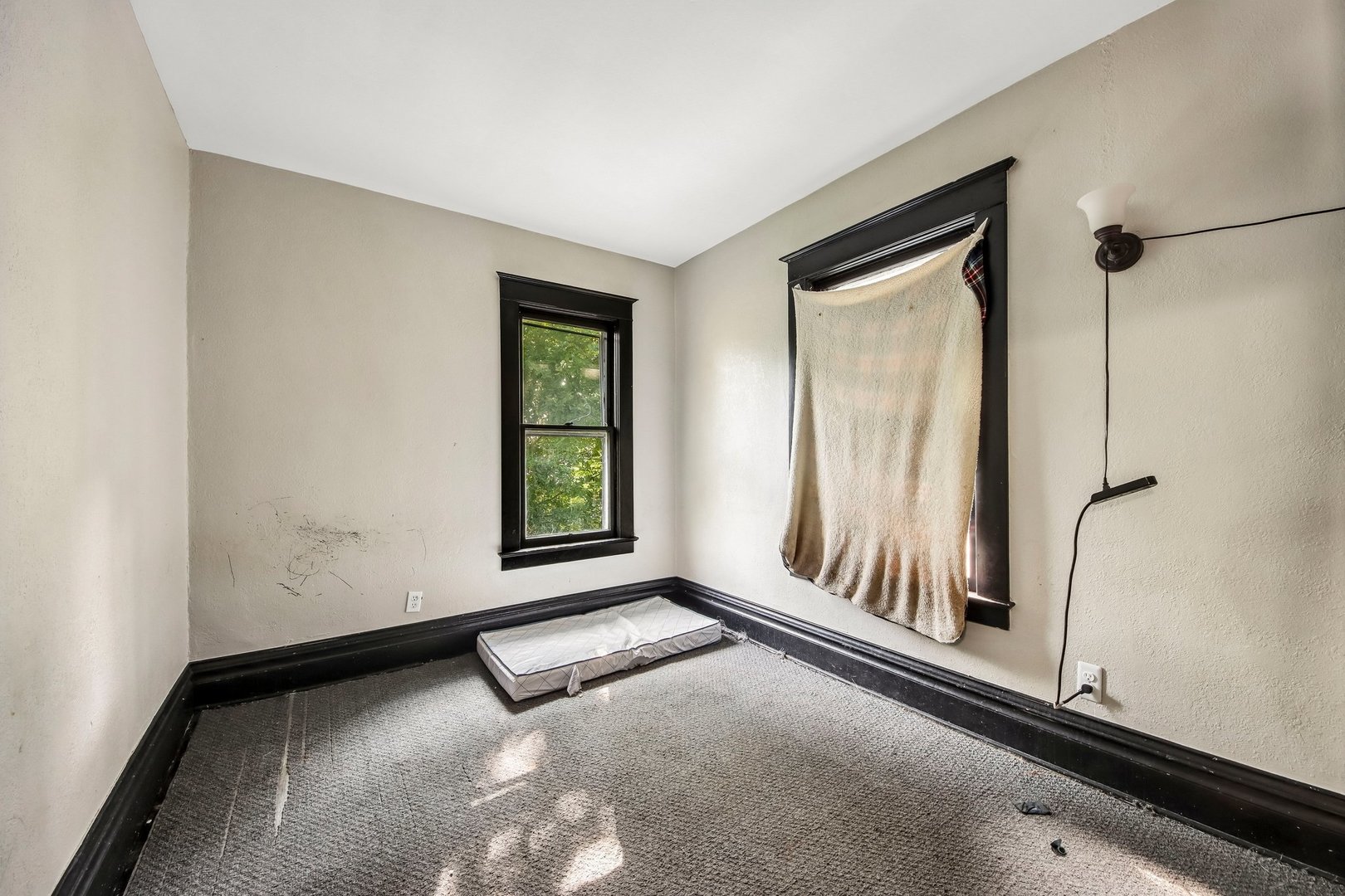 1031 Ridge Avenue Property Photo 19
