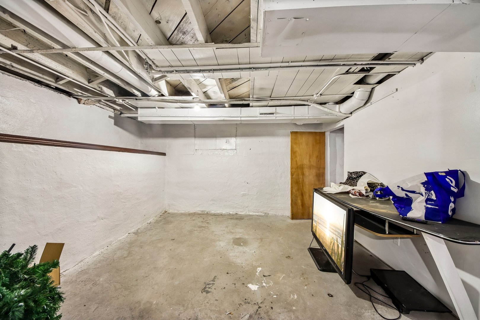 1031 Ridge Avenue Property Photo 26
