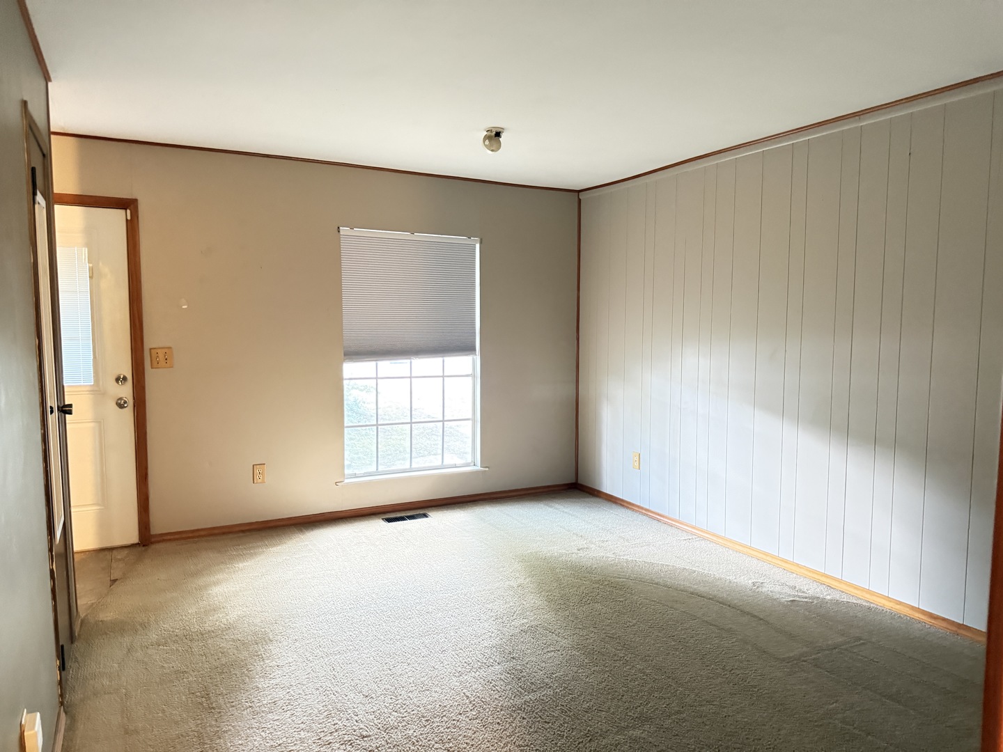626 W Rigdon Street Property Photo 9