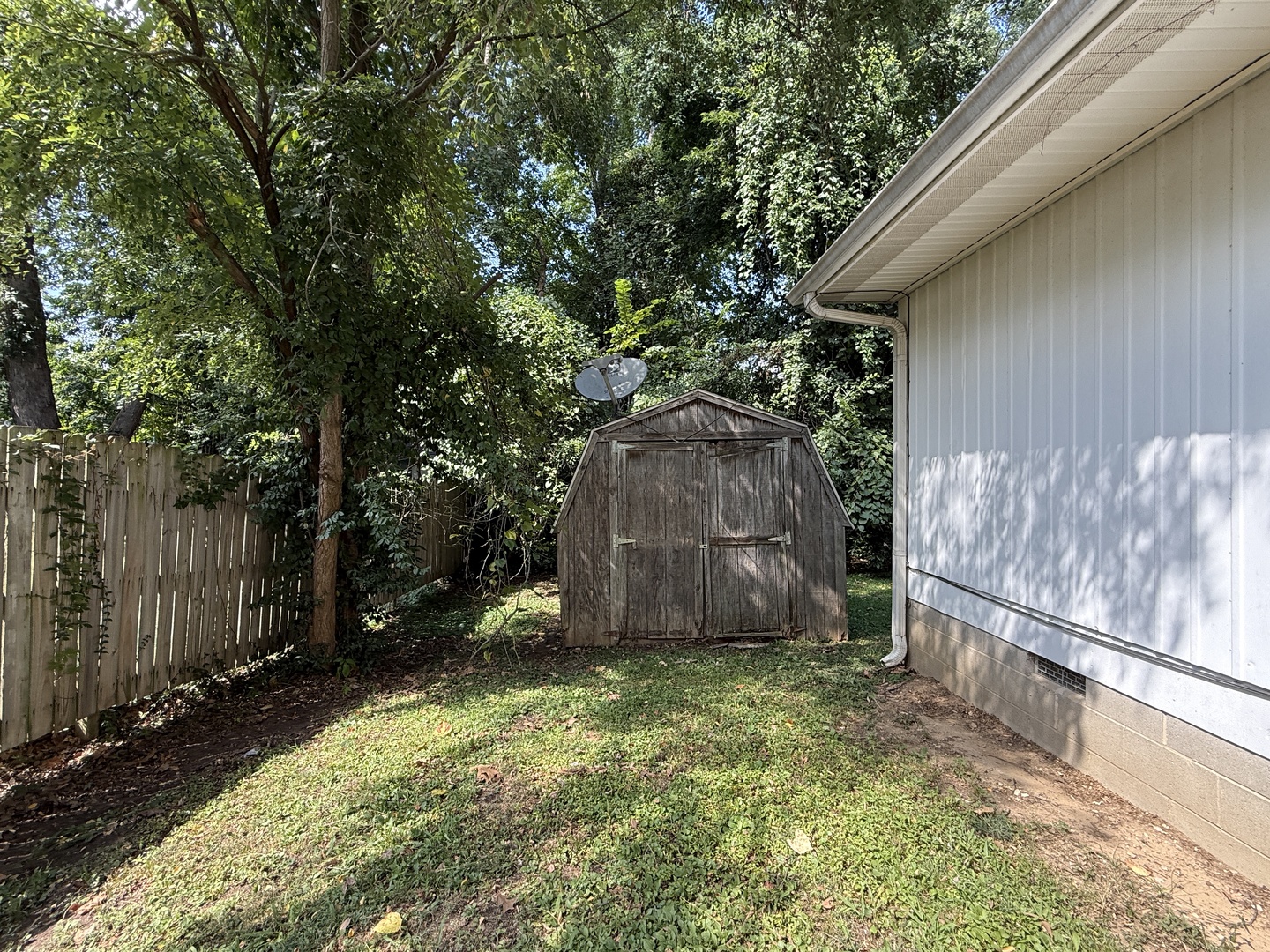 626 W Rigdon Street Property Photo 19