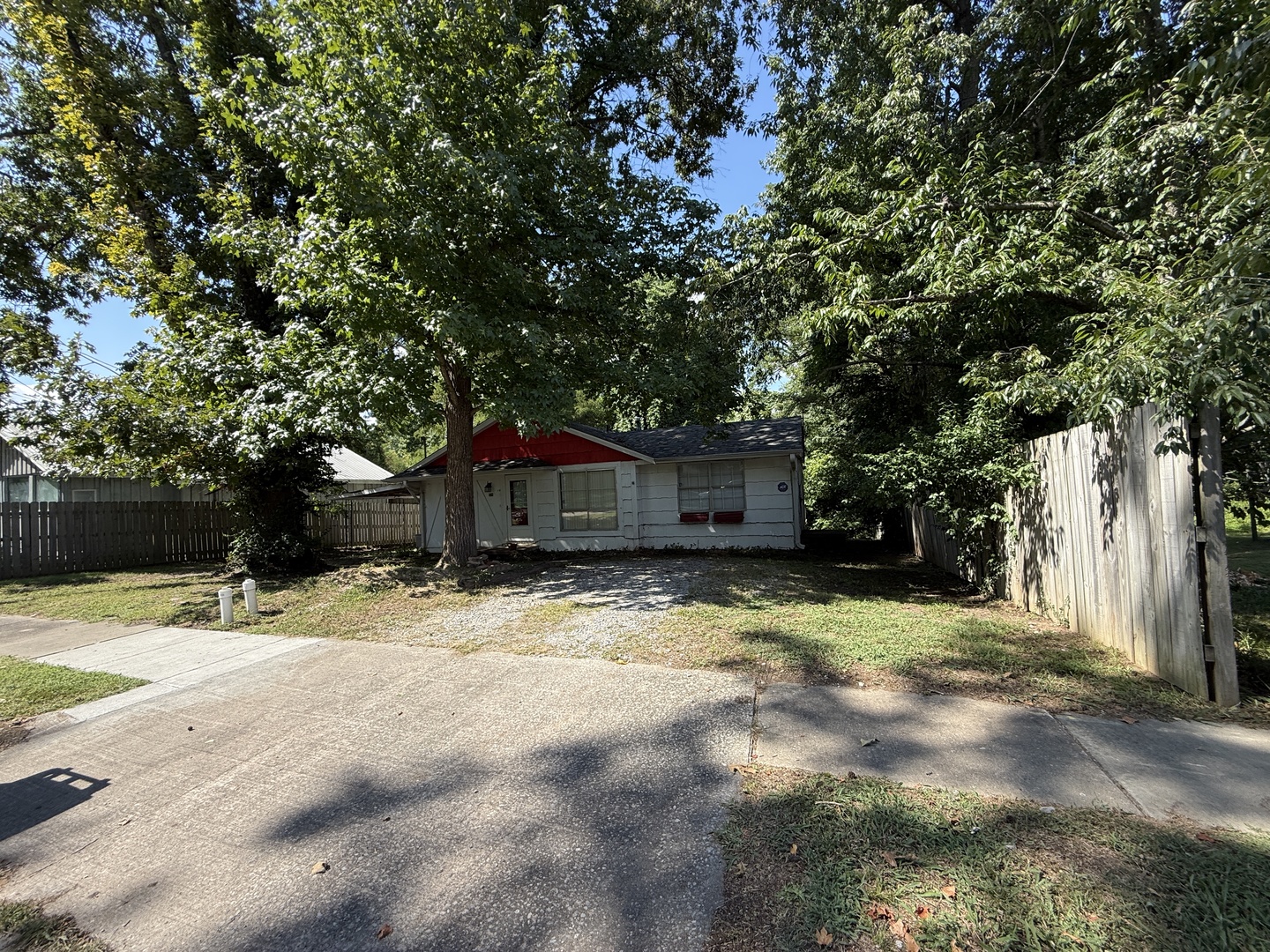626 W Rigdon Street Property Photo 21