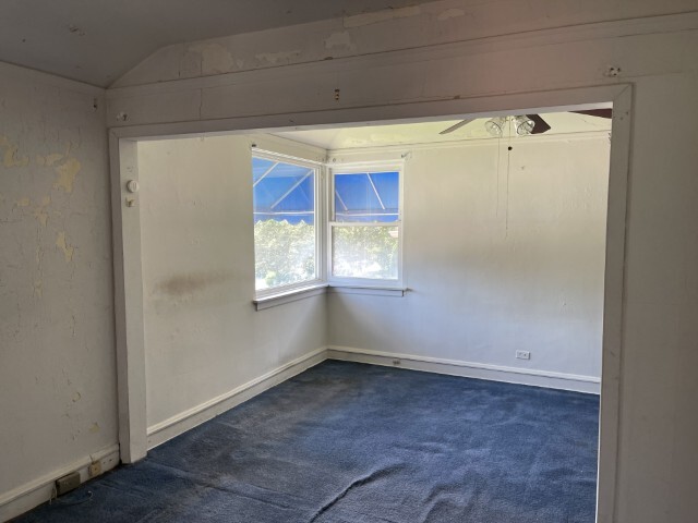 9310 S Vanderpoel Avenue Property Photo 11