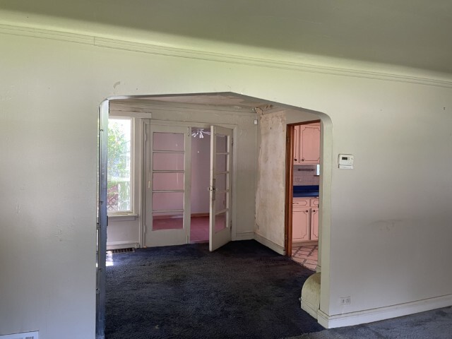 9310 S Vanderpoel Avenue Property Photo 14
